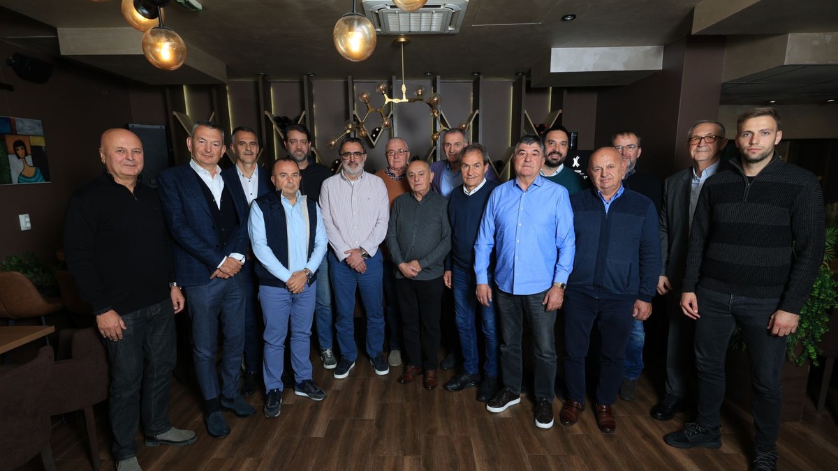 Društveno-poslovni klub Šumadija