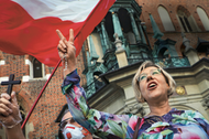 Kurator Barbara Nowak odmawia różaniec, bo przez Kraków idzie Marsz Równości, 29 sierpnia 2020 r.