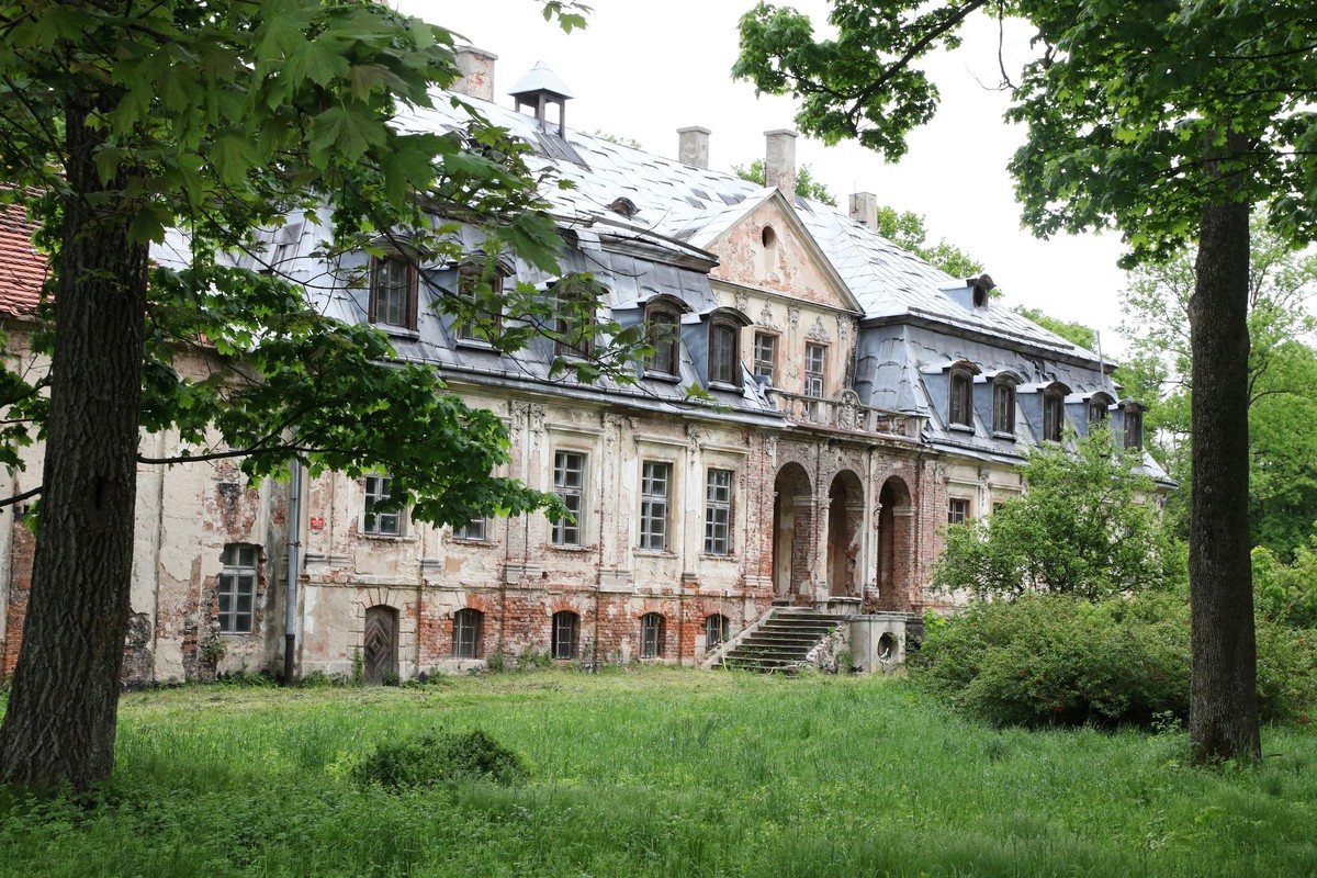 Pałac we wsi Minkowskie pod Namysłowem