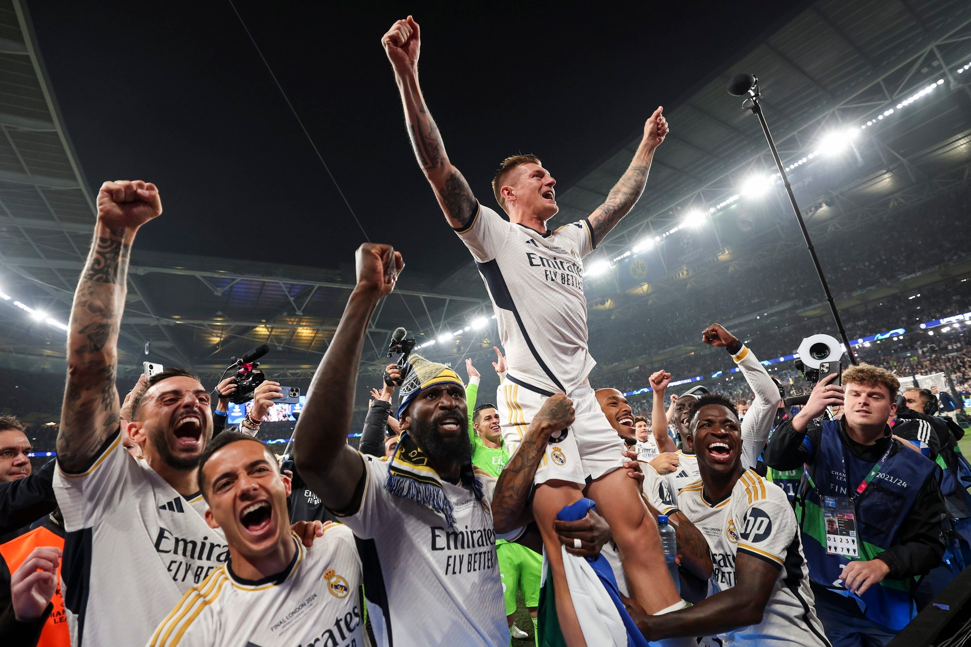 Hráči Realu Madrid sa tešia po úspešnom finále Ligy majstrov.