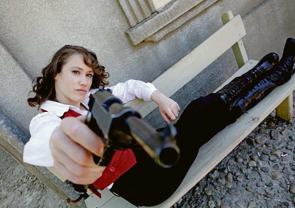 Jana Stojanovska u "Senkama nad Balkanom" glumi Jovanu, lik zasnovan na životu atentatorke Marije Buneve