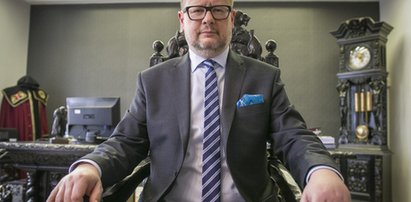 Paweł Adamowicz dla Faktu: Nie muszę mieć za sobą partii