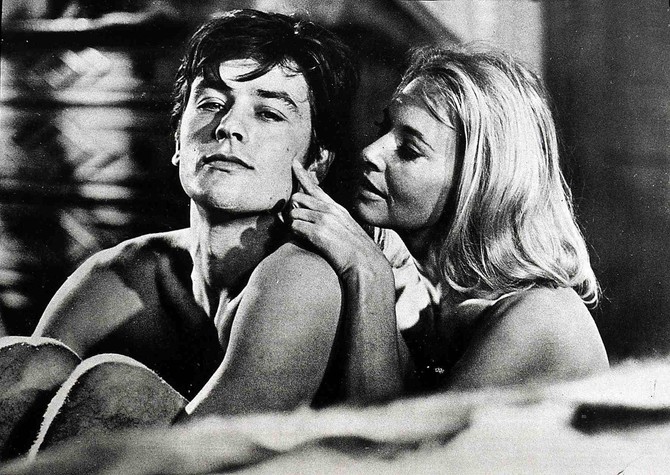 Alen Delon imao je teško detinjstvo i odrastanje