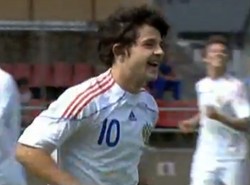 Zobacz bramkę z własnej połowy