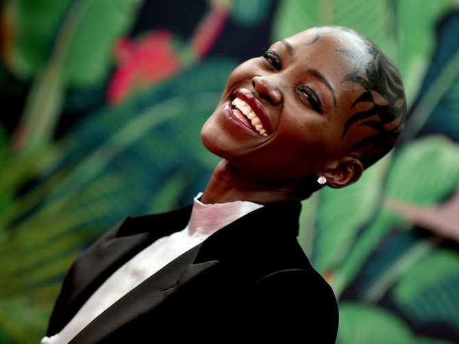 Lupita Njongo na dodeli Toni nagrada