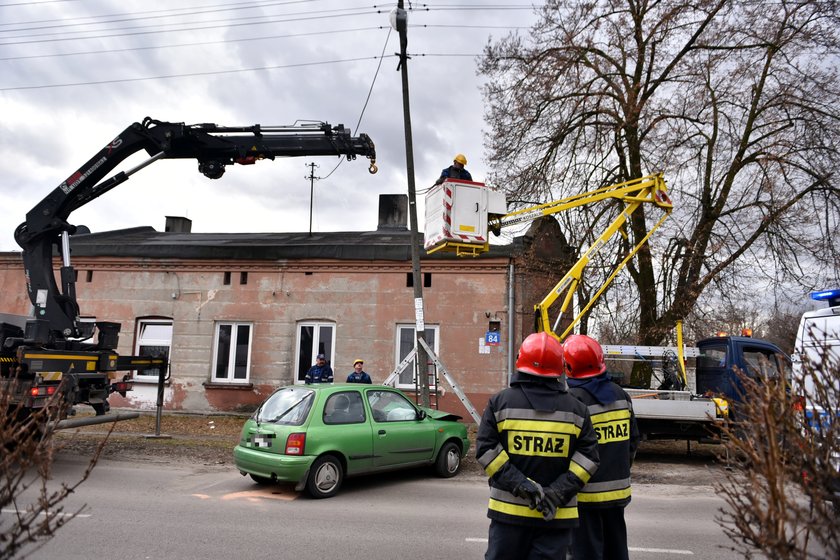 Kobieta uderzyła w słup na ul. Dubois