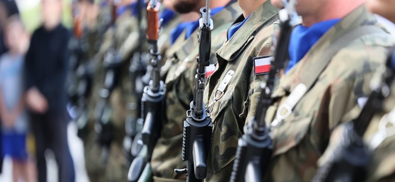 Polscy żołnierzy w Ukrainie? Jasne stanowisko Polaków [SONDAŻ]