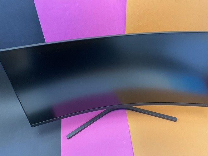 Xiaomi Curved Monitor 34 Zoll im Test: 21:9-Gaming mit 144 Hz   