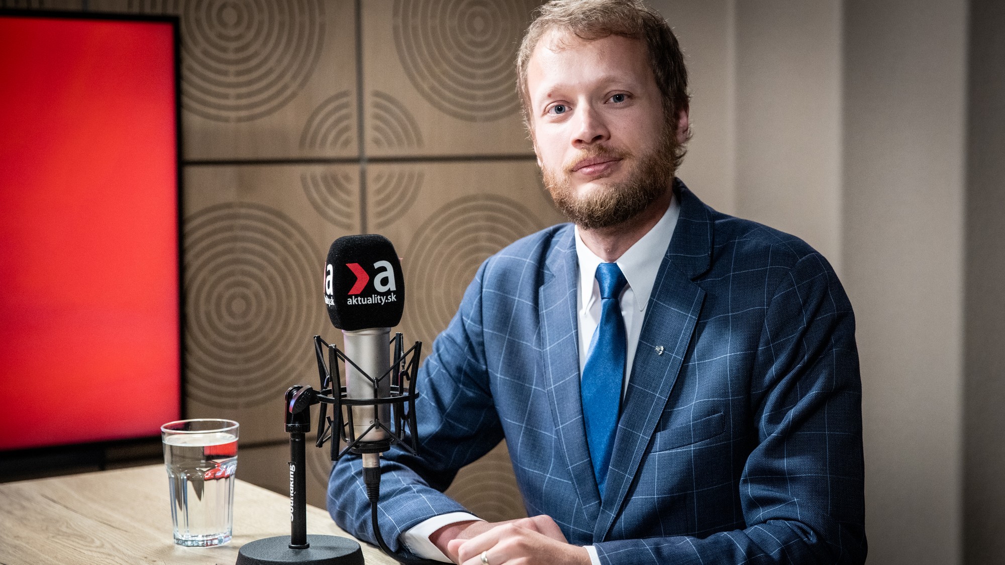 Vincent Bujňák v podcaste Aktuality nahlas s Kristínou Braxatorovou