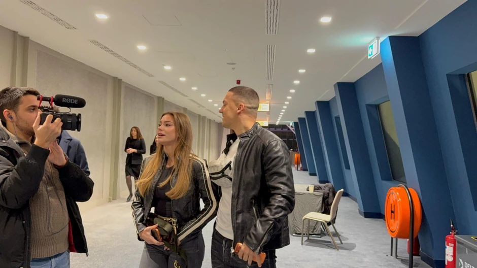 Baka Prase sa devojkom Milenom