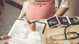 Mięśniak macicy w ciąży - leczenie i powikłania. Czy mięśniaki macicy utrudniają zajście w ciążę?
