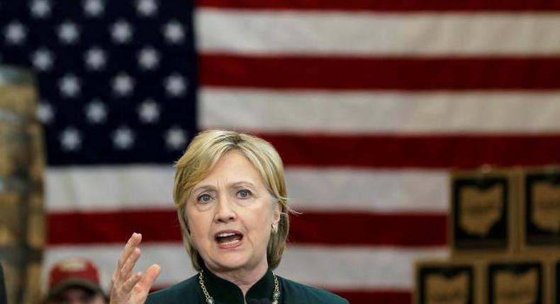 Clinton calls Trump a 'loose cannon,' risky choice for president