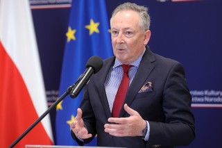 Sienkiewicz odwołuje dyrektora Instytutu Dziedzictwa Myśli Narodowej. Powodem nieprawidłowości finansowe