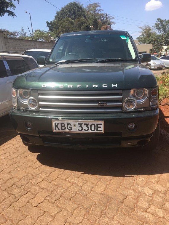 Range Rover discovered in a compound belonging to an official of the Nairobi City Council (Twitter) 