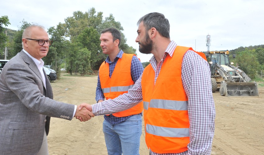Zamenik gradonačelnika sa radnicima