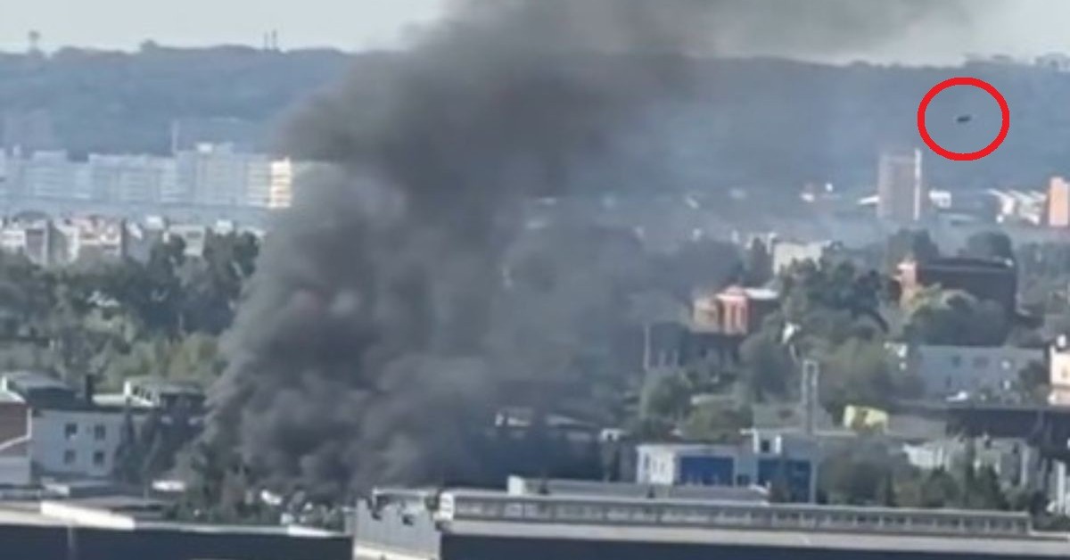 Uderzały jeden za drugim! Zmasowany atak na zakłady zbrojeniowe w Rosji