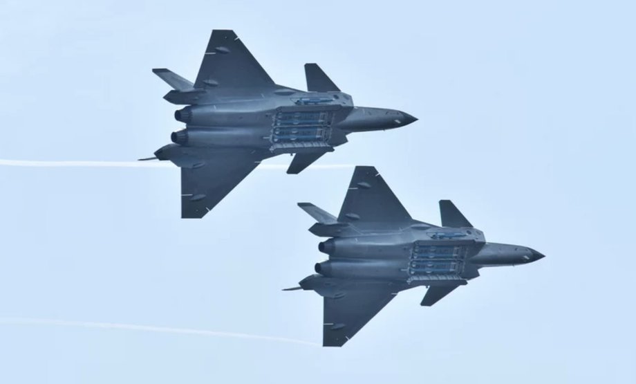 Chengdu J-20 Mighty Dragon