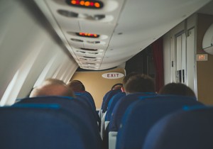 Stjuardesa otkriva šta se radi u avionu u slučaju intimnog odnosa