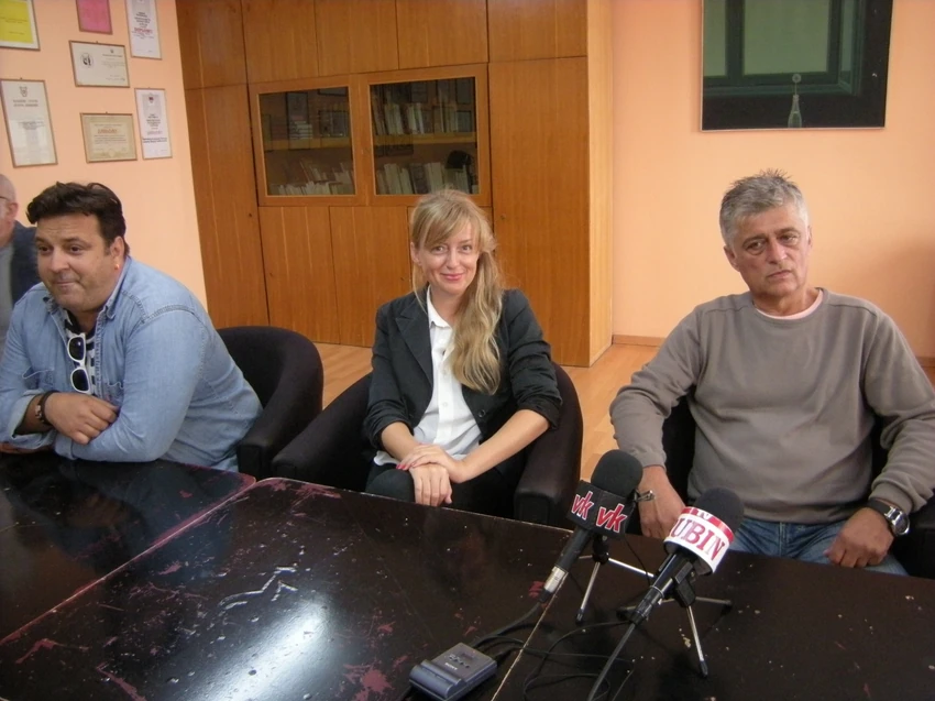 Priprema predstave "Ždrelo": Marko Gvero, Snežana Trišić, Brane Marijanović