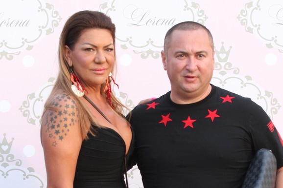 "VARAO ME JE, ALI ŽENA OSETI DA LI JE TO BILO IZ LJUBAVI" Đanijeva žena iskreno o braku sa pevačem: "Nisam bila ponižena"