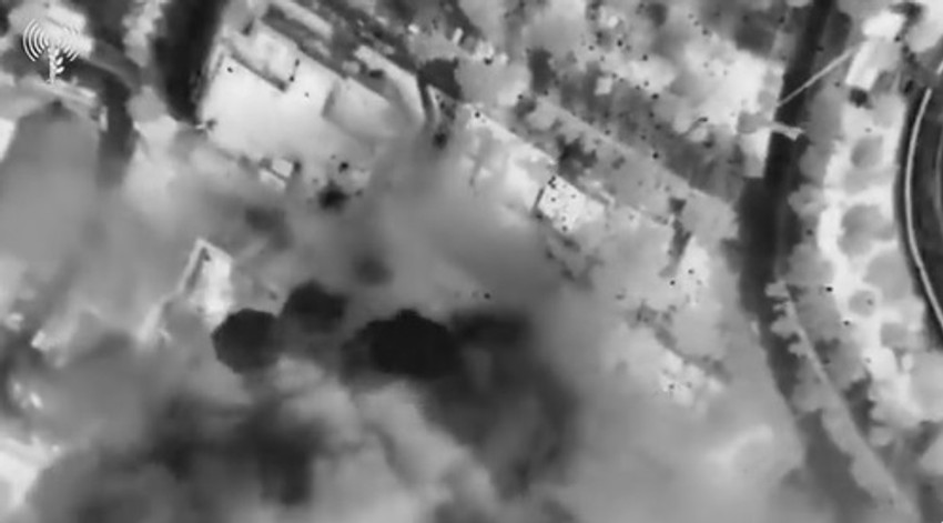 Snimak izraelskog napada na navodno sedište nuklearnog programa u Teheranu