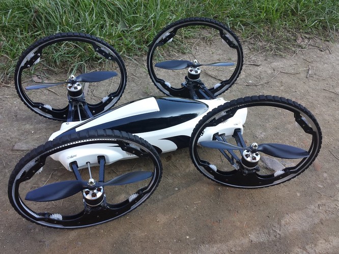 Dziennik.pl: Wróćmy jeszcze do Polski. Czy ktoś interesował się projektem 'B'?