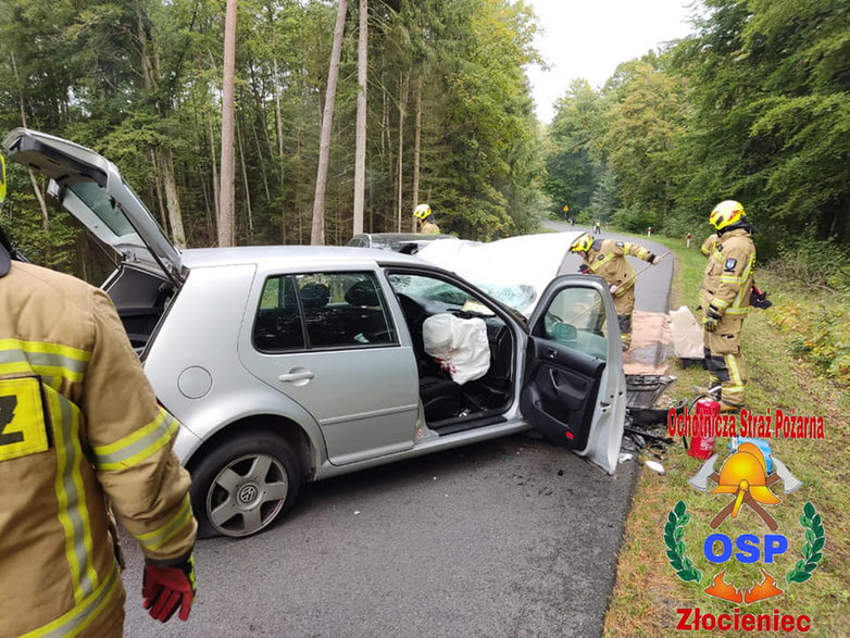 Dachowanie samochodów. Dwie osoby w szpitalu Foto : Paweł Tomczyk