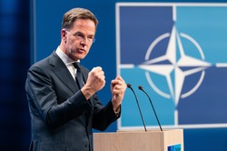 Rutte: UE powinna przestać marzyć. Europejski filar (NATO) to trochę puste słowo. Bez USA Europa się nie obroni
