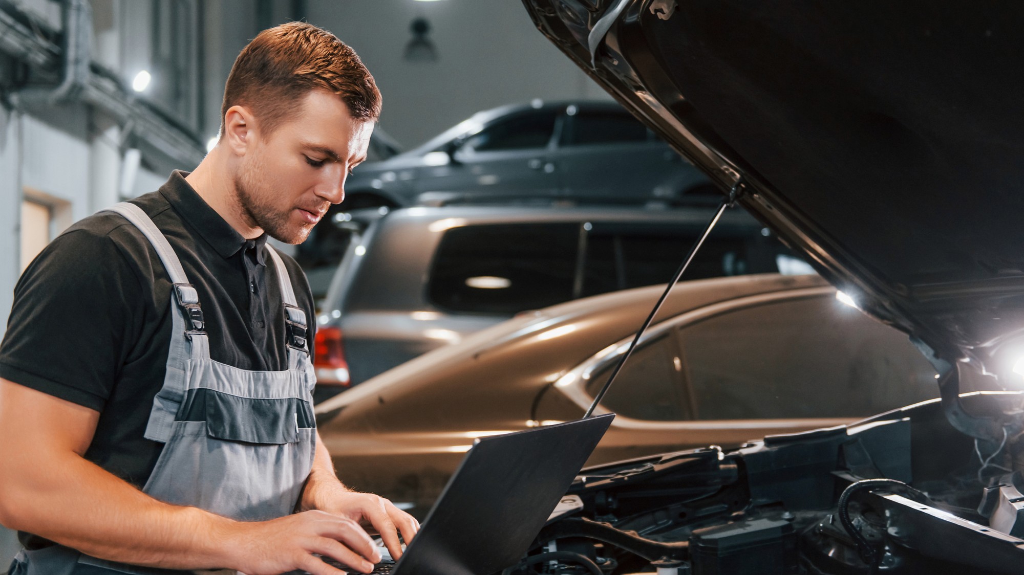 Moderná diagnostická stanica umožňuje mechanikom v nezávislých dielňach naplno využiť dáta z tvojho auta.
