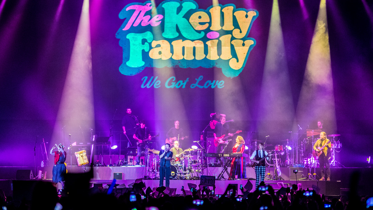 Przed nami kolejny tydzień znakomitych koncertów. To będzie prawdziwa gratka dla fanów muzyki z lat 90. The Kelly Family zagra w Krakowie, a Perfect wyruszy w pożegnalną trasę. Zobacz, co jeszcze czeka was w najbliższych dniach.