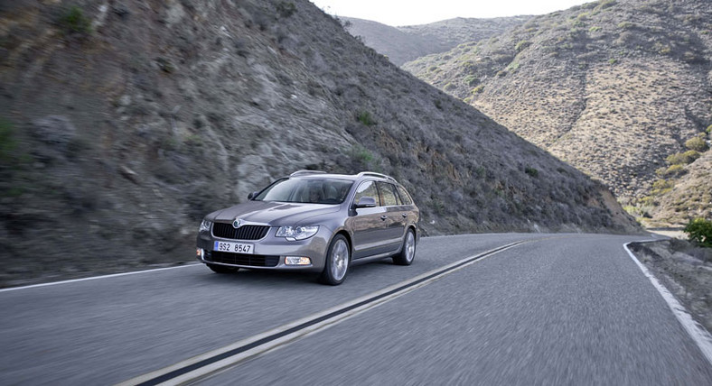 Škoda Superb Combi: facelifting z diodami, common rail w 2010 roku