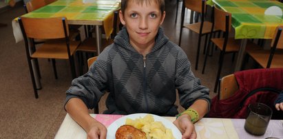 Sukces Faktu! Koniec obiadowej segregacji w szkołach!