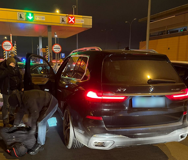 BMW X7 korpusu dyplomatycznego z Chin skradziony w Niemczech