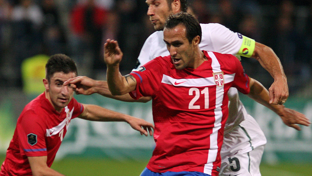 Słowenia pokonała Serbów 1:0 (1:0) w meczu grupy C eliminacji mistrzostw Europy 2012, które odbędą się w Polsce i na Ukrainie. Porażka gości w tym meczu sprawia, że prawo gry w barażach wywalczyła Estonia. To najwieksza sensacja tych eliminacji