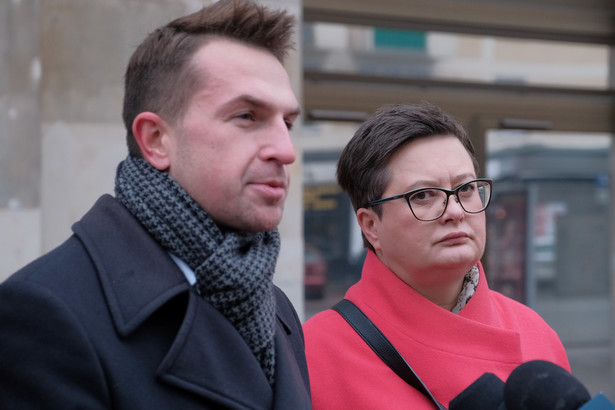 Przewodniczący partii Nowoczesna Adam Szłapka (L) i posłanka Nowoczesnej Katarzyna Lubnauer (P)