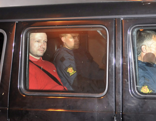Breivik pozywa władze Norwegii. "Traktują mnie w nieludzki sposób"