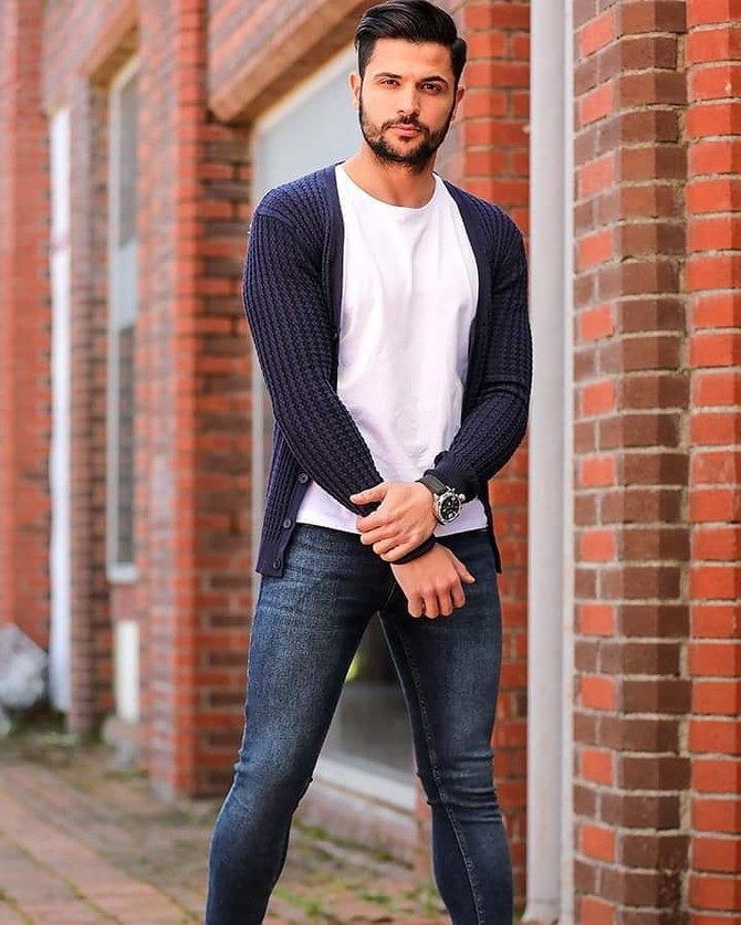 Slim fit pantalone konačno idu zaborav