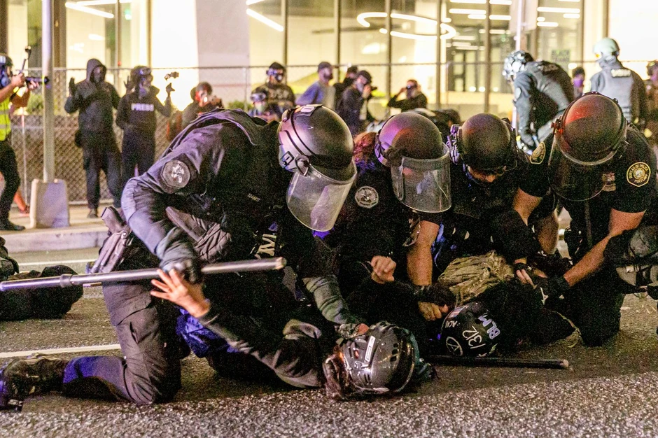 Hapšenja na protestima 25. avgusta