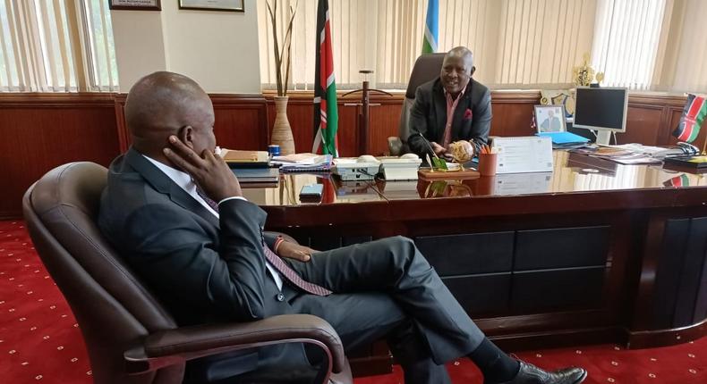 Nyeri governor Mutahi Kahiga and Jubilee party director of elections, Kanini Kega after a meeting at the governor’s office on November 25, 2022.