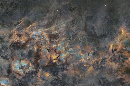 Zapierające dech zdjęcie Drogi Mlecznej powstawało przez 12 lat. Widać na nim "ducha" dawno zmarłej gwiazdy
