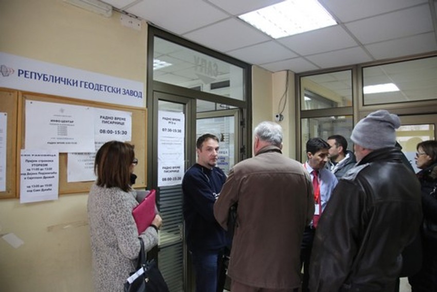 Ljudi pod budnim okom kamere