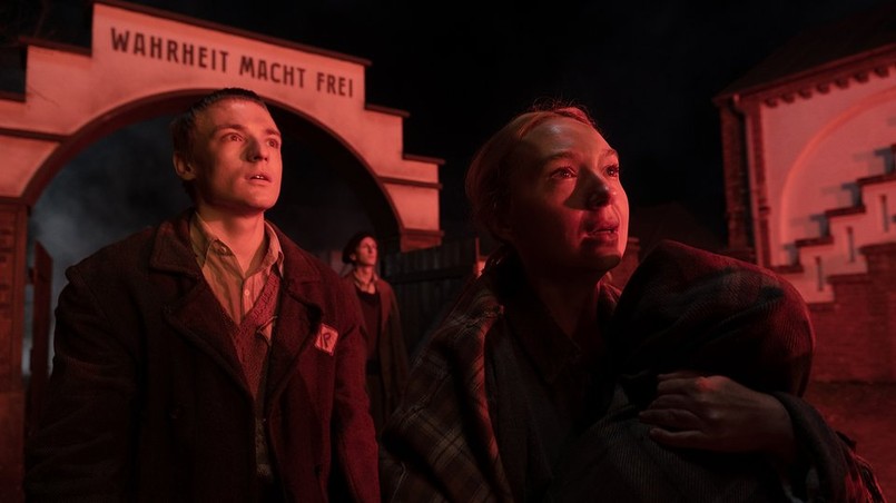 Vitalik Havryla i Sylwia Skrzypczak-Piękoś w filmie "Pani od polskiego"