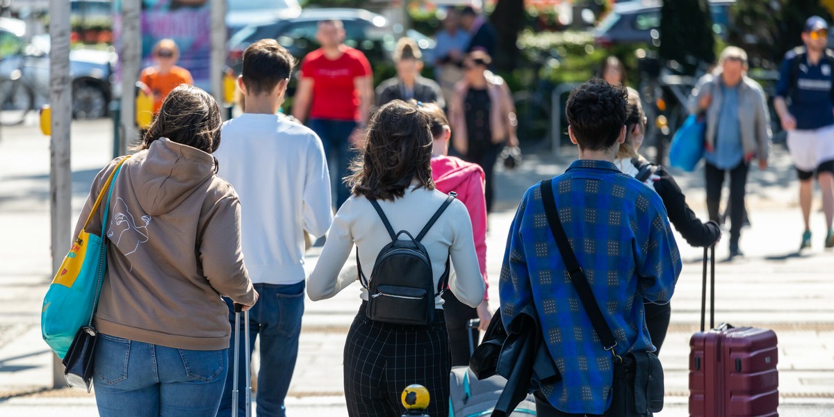 Polacy coraz trudniej wiążą koniec z końcem i muszą ratować się pożyczkami.