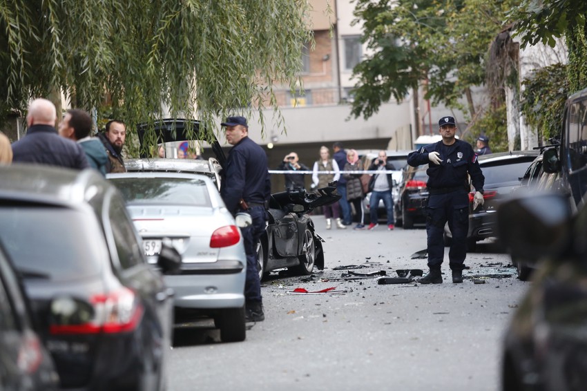 Delovi "poršea" leteli na sve strane