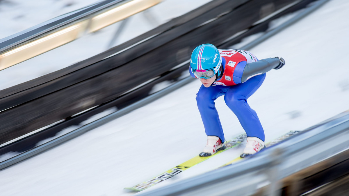 Adam Cieślar zdobył złoty medal w kombinacji norweskiej na uniwersjadzie rozgrywanej na Słowacji. Polak wyprzedził Niemca Davida Welde i kolejnego z Biało-Czerwonych, Mateusza Wantuloka. Dla Cieślara to drugi złoty medal na tych zawodach.