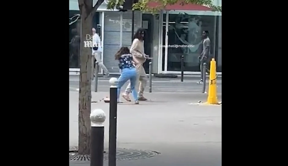 Napad nožem u Parizu 28. jula