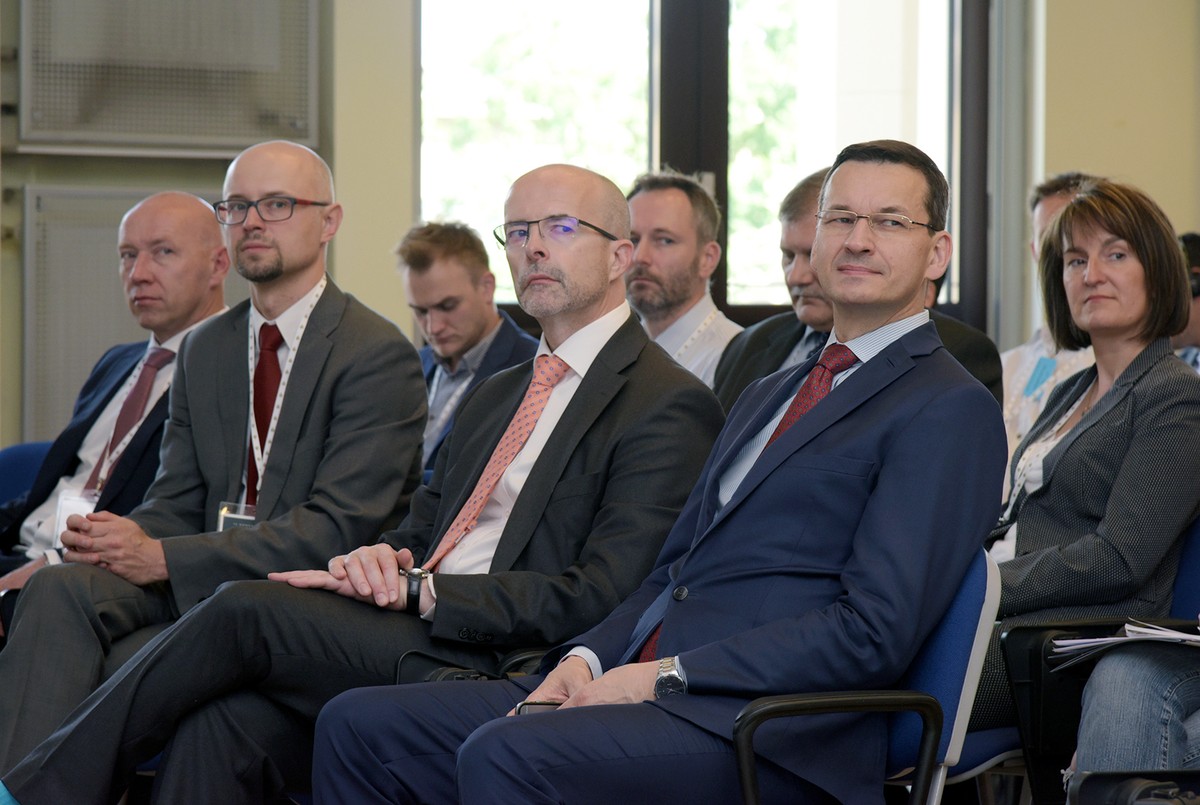 Przedstawiciel resortu finansów odniósł się też do różnic w podatku akcyzowym na mocne alkohole w Polsce i krajach sąsiadujących