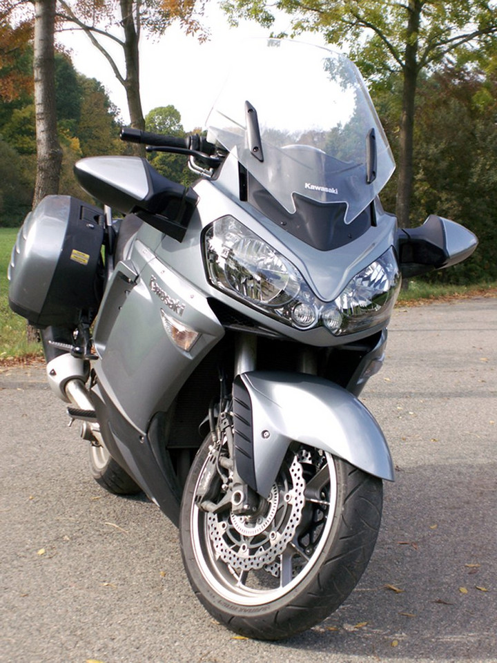 Yamaha FJR1300A kontra Kawasaki 1400GTR