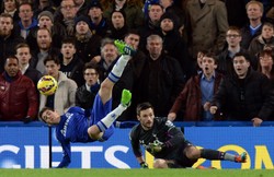 Liga angielska: Chelsea nadal bez porażki. Skromne zwycięstwo Arsenalu. WIDEO