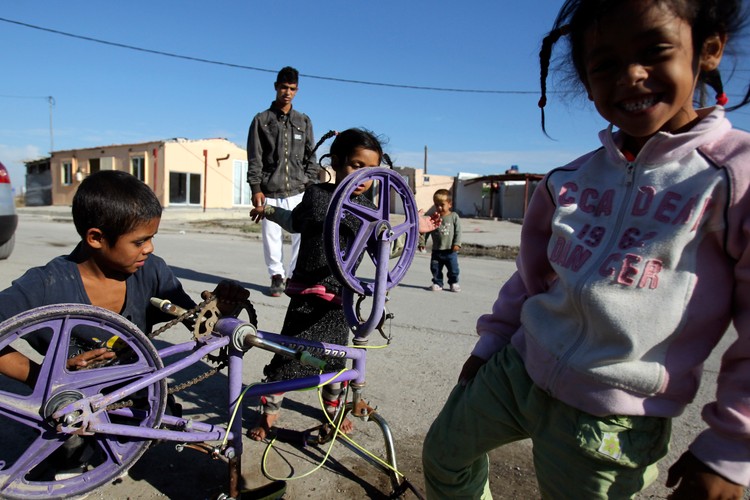 Osada Romów w mieście Farsala w centrum Grecji